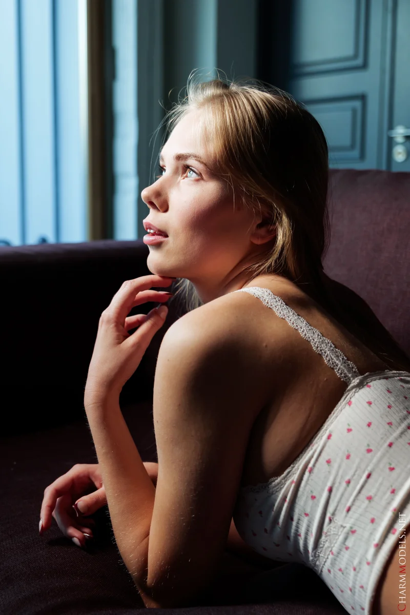 Luise Wixx warm session and beauteful lingerie Preview picture 2
